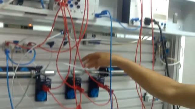 simulación CoDeSys смотреть онлайн