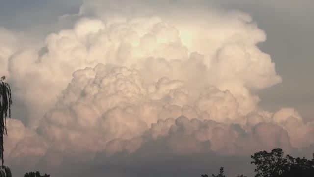 Cumulonimbus Convection Timelapse 2010 HD смотреть онлайн