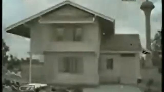 Tornado House Asian смотреть онлайн