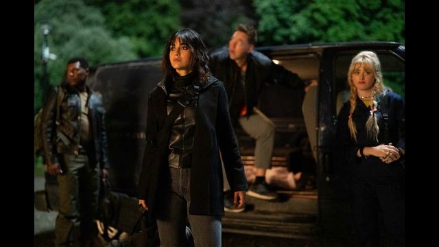 ABIGAIL Review: Bite-Sized Vampire Ballerina Makes For A Bloody Good, B-Movie Horror Comedy смотреть онлайн