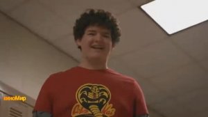 Школьники устроили драку в коридоре  Постоял за себя  Заступился за брата и деву