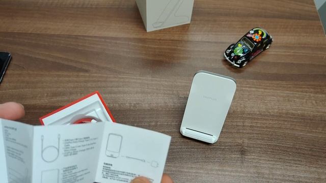 OnePlus Warp Charge 50 Wireless Charger