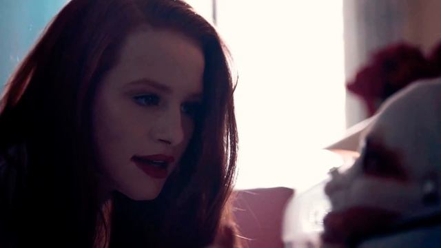 Seven Nation Army - The White Stripes (Glitch Mob Remix) Шерил Блоссом (Riverdale) смотреть онлайн