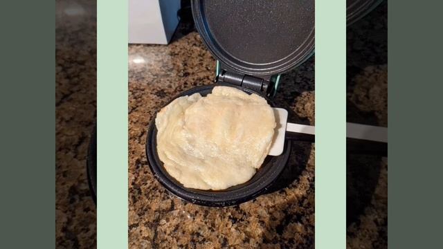 3 Ingredient Dash Mini Griddle Maker Keto Tortilla смотреть онлайн