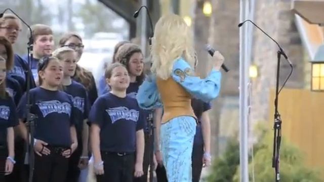 Dolly Parton's song for the Wild Eagle ride смотреть онлайн