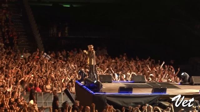 We are the Champions - QUEEN & Adam Lambert "Live in ITALY" (Piazzola del Brenta, 25 June 2016) смотреть онлайн