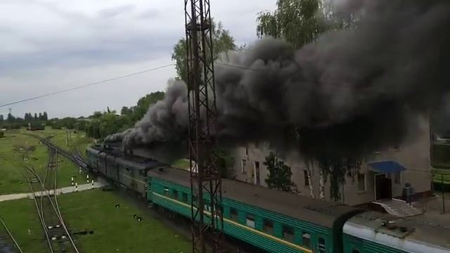 Дизель Поезд 2ТЭ10М Черное Дым Тепловоз смотреть онлайн