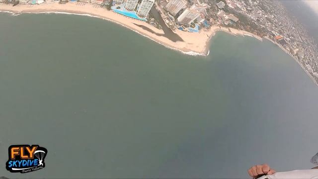#WOW Amazing First Tandem Skydive in Puerto Vallarta #flyskydive смотреть онлайн