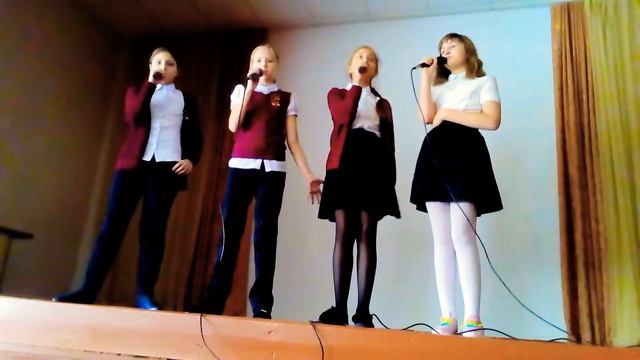 Вокзальная группа "Блёстки" смотреть онлайн