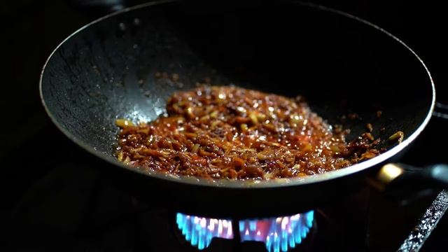 COOKING AND EATING EUROPEAN EEL. смотреть онлайн