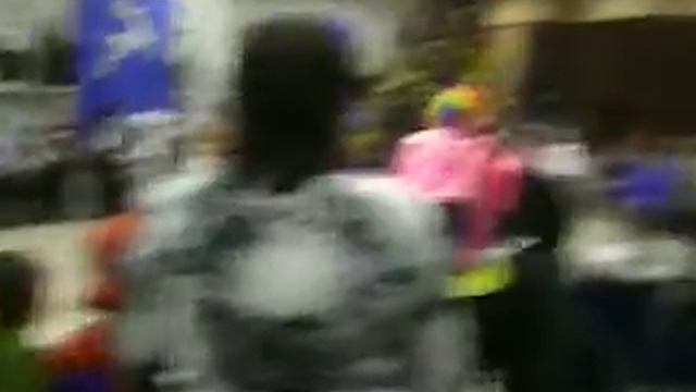 ёлка у Мирры в школе декабрь 2013г 1 смотреть онлайн