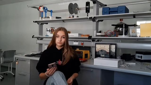 Видео визитка команды F4 для кейс-чемпиоанат школьников по экономике и предпринимательству смотреть онлайн