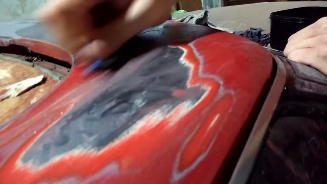 Restauración/proyecto de Toyota Celica dia 2 lijando смотреть онлайн