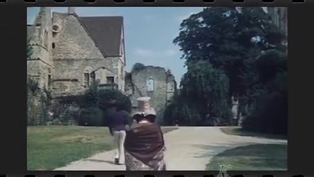 Червоне і чорне, СЗШ №99 смотреть онлайн