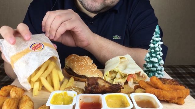 ASMR BURGER KING FEAST Whopper, Onion Rings, Chicken, French Fries and Caesar Roll (Eating Sounds) смотреть онлайн