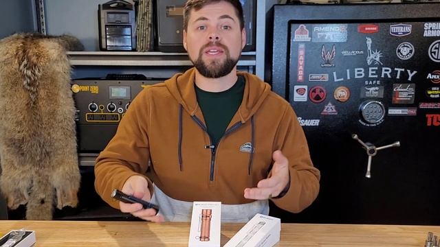 A Few Olight EDC Light Options смотреть онлайн