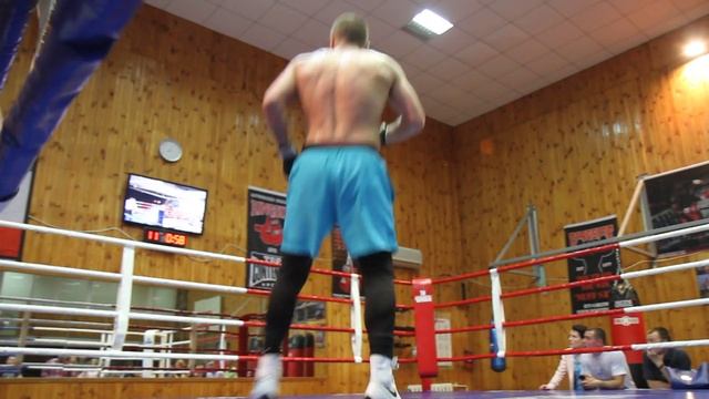 Тренировка Макса Бурсака. Бой с тенью смотреть онлайн