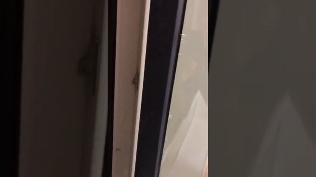 Заменили окно в ЖК ПИК