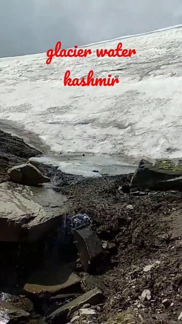 Pure water 💦 : kashmir glacier melting water! #kashmir2023 #glacier #shortsfeed #shortsviral #short смотреть онлайн