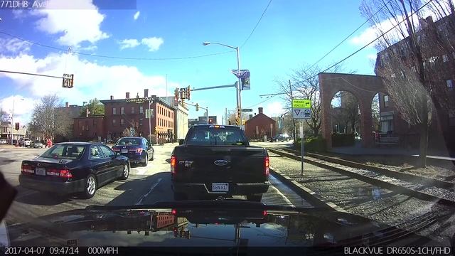 BlackVue DashCam DR650S-1CH 32GB смотреть онлайн