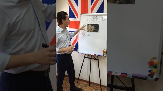 Английский за 5 минут. Урок №13. Речевая практика тема ШОПИНГ смотреть онлайн