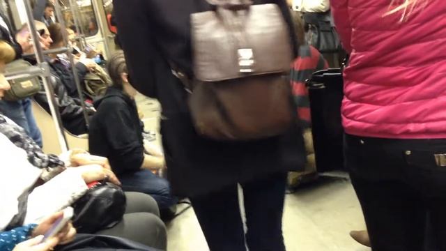 Ритмы на дарбуках в метро