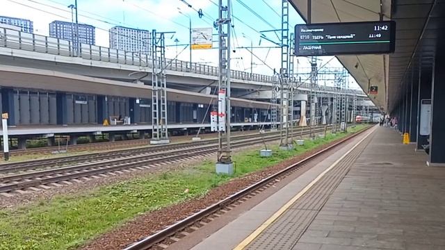 Движение поездов на платформе Ховрино смотреть онлайн