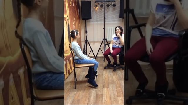 26.11.2018=самое первое индивидуальное занятие по вокалу у нашей дочки Софьи Морозовой! смотреть онлайн