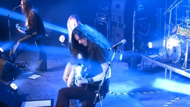 Stratovarius - I walk to my own song ( Live ) - with lyrics смотреть онлайн