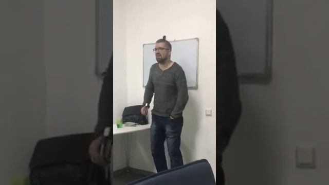 О женском удовольствии и неловком положении мужчин в XX веке смотреть онлайн