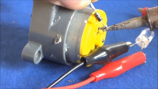 🔦 НЕ ВЫБРАСЫВАЙ КЕФИРНУЮ БУТЫЛКУ! ⚒️ Смотри что можно из неё сделать! смотреть онлайн