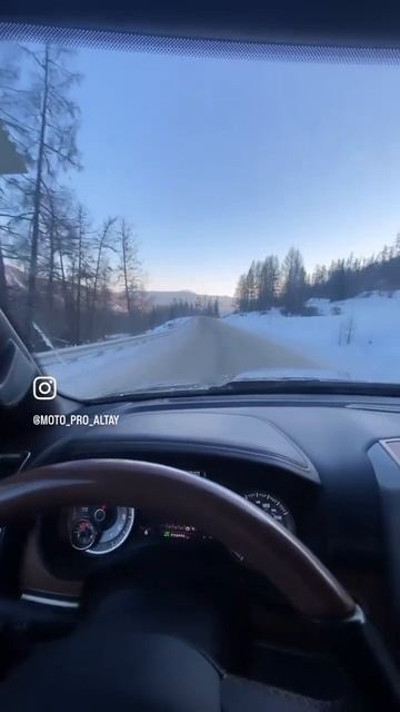 Очередная личная доставка мото, в прекрасный, морозный день -36° Живописно суровый путь в 400 км. смотреть онлайн