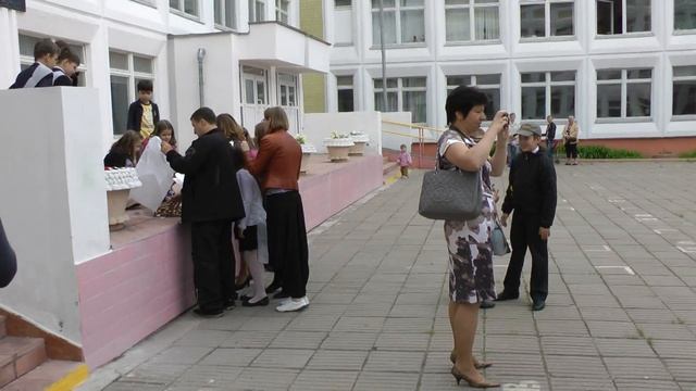 Выпускной начальной школы 63 (часть 32) смотреть онлайн