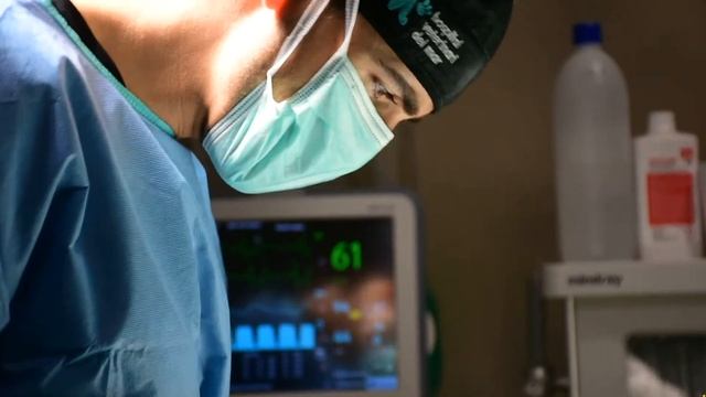 Conducto arterioso persistente en cachorro de 1kg | Hospital Veterinario del Mar смотреть онлайн