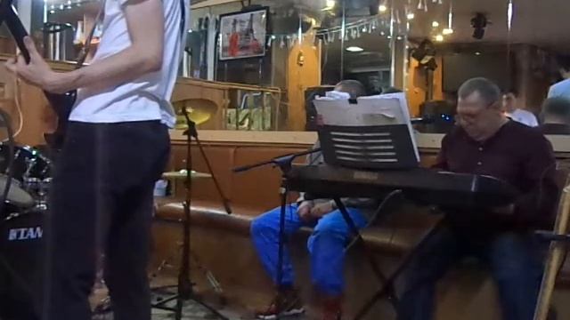группа "Экипаж". Остров Русский ,ул Зелёная (репетиция) смотреть онлайн