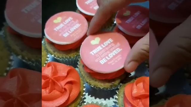 Edible Print Logo on Cupcake for Giveaways смотреть онлайн