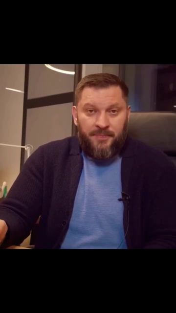 Марк Бартон. Типы женщин в отношениях #shorts смотреть онлайн