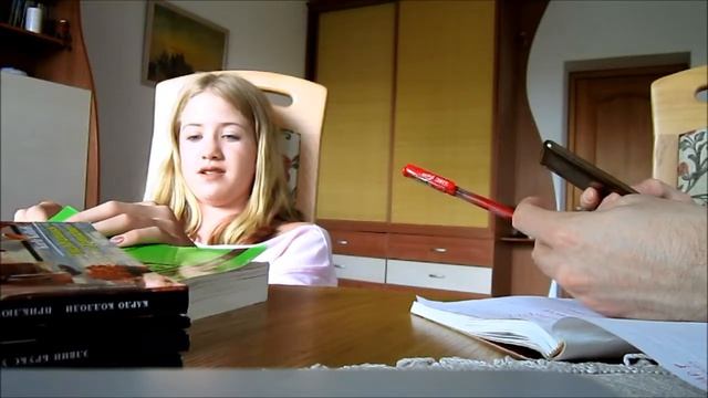 Средняя группа.Английский против французского. смотреть онлайн