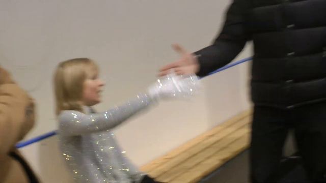 Папа Евгений Плющенко поздравил сына Александра Плющенко с первым 3S на соревнованиях 12.10.2023 смотреть онлайн