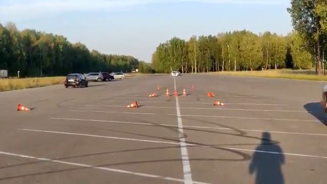 Экстренный обьезд препятствия (ТОМСКИЙ ЦЕНТР ВЫСШЕГО ВОДИТЕЛЬСКОГО МАСТЕРСТВА) смотреть онлайн