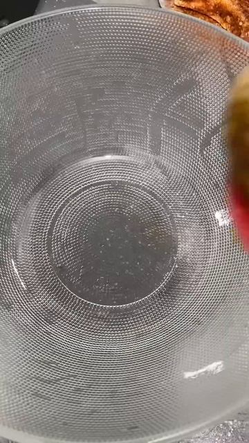 Steaking my steak 🥩 + bordelaise sauce 🍷 I cook too you know.🙃 #steak #steaksauce #foodies смотреть онлайн