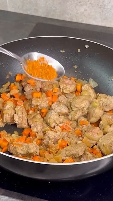 #shorts Плов без казана, на сковородке. Пальчики оближешь. ВКУСНЕЙШИЙ РЕЦЕПТ 😋 смотреть онлайн