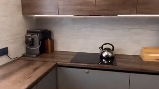 Поєднання на кухні Дерева та Антрацитового кольору. смотреть онлайн