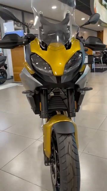 BMW F900XR LANÇAMENTO 2022 смотреть онлайн