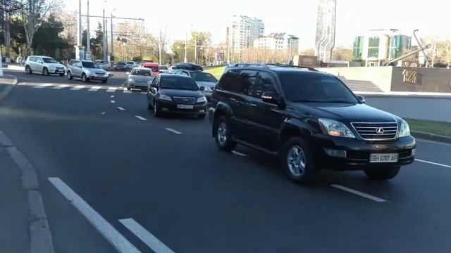 5 минут на перекрестке Одесса 5 minutes on the crossroad in Odessa смотреть онлайн