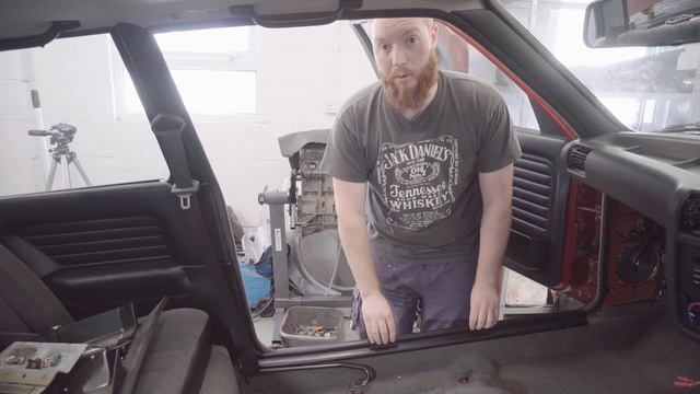 How To Remove BMW E30 Carpet, Throttle Pedal Removal + Taking Front Seats Out | 030 смотреть онлайн