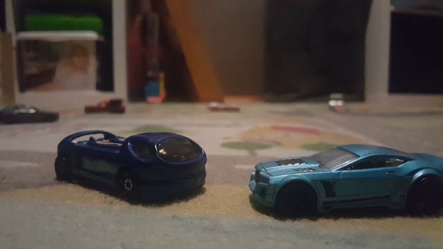 Hot Wheels Episode 15: Torque Twister and Deora II смотреть онлайн