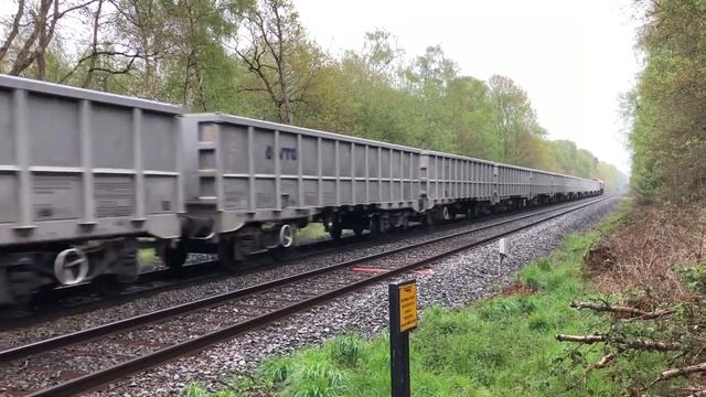 Network Rail 37/97303 plus DB & GBRf 66’s passing through Sutton Park on a damp Saturday morning смотреть онлайн