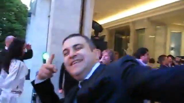 Медведев танцует смотреть онлайн