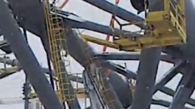 строим стадион смотреть онлайн